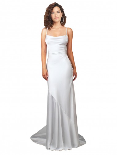 Vendeurs de Blanc Fourreau Balayage train Satiné Soyeux Simple Plage Robes de mariée