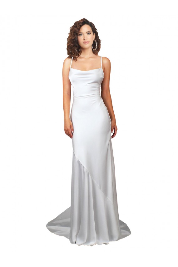 Vendeurs de Blanc Fourreau Balayage train Satiné Soyeux Simple Plage Robes de mariée