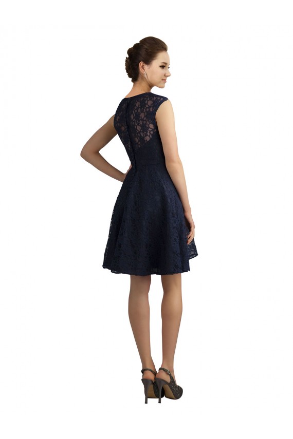Vendeurs de Bleu marine foncé Trapèze Col V Dentelle Courte Robes demoiselle d'honneur / Robes de cocktail